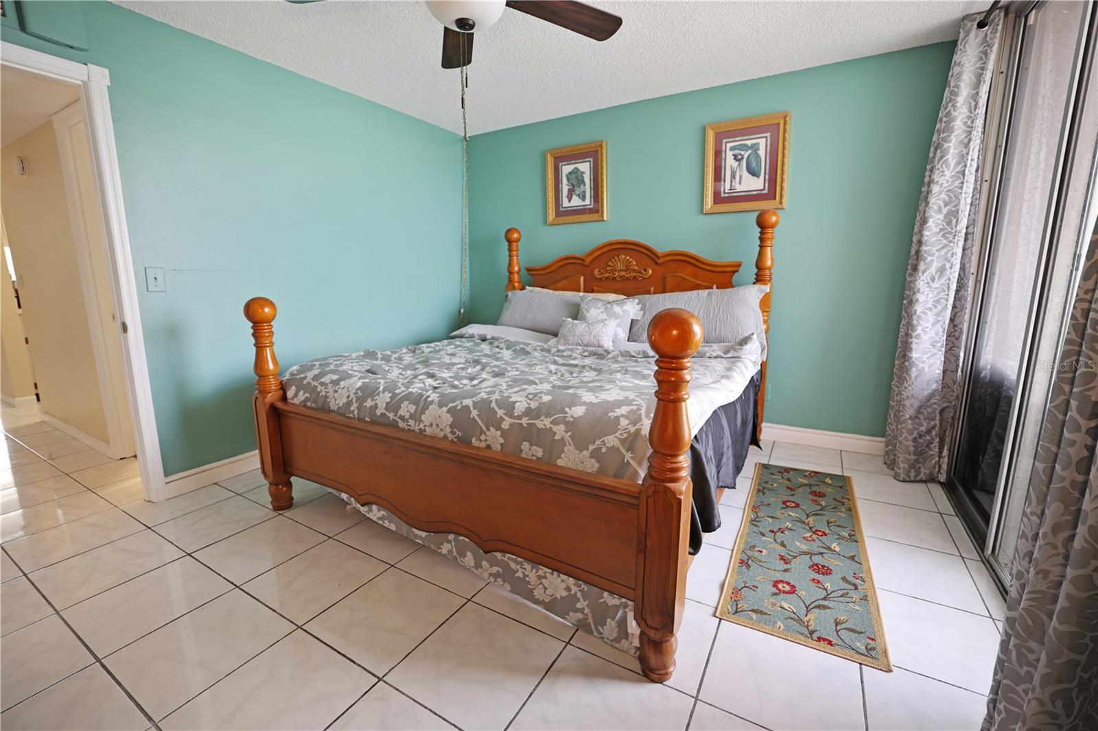 Image 8 of 31 For 7645 Sun Island Drive S 207