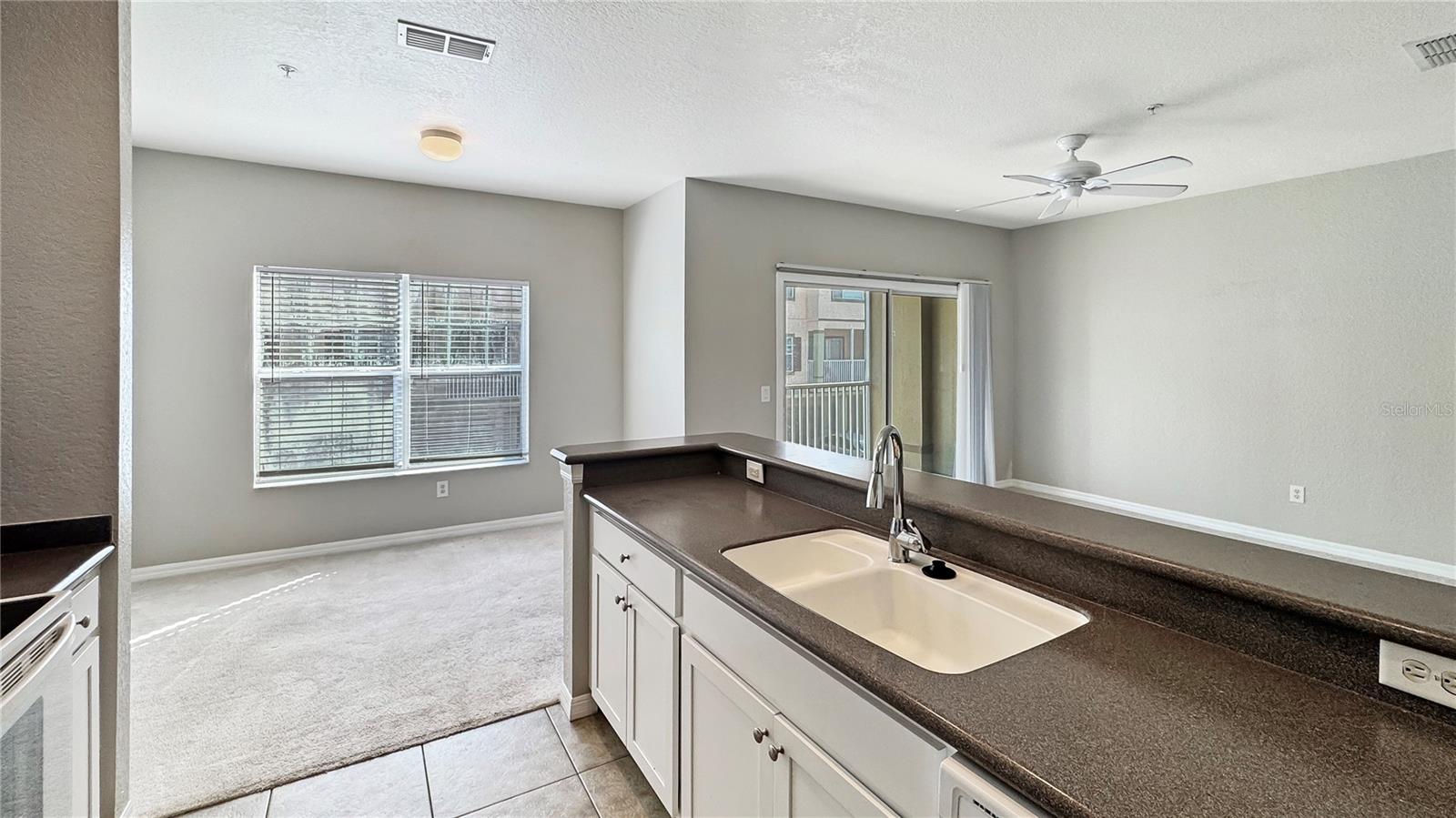 Image 11 of 20 For 2352 Grand Central Parkway 18
