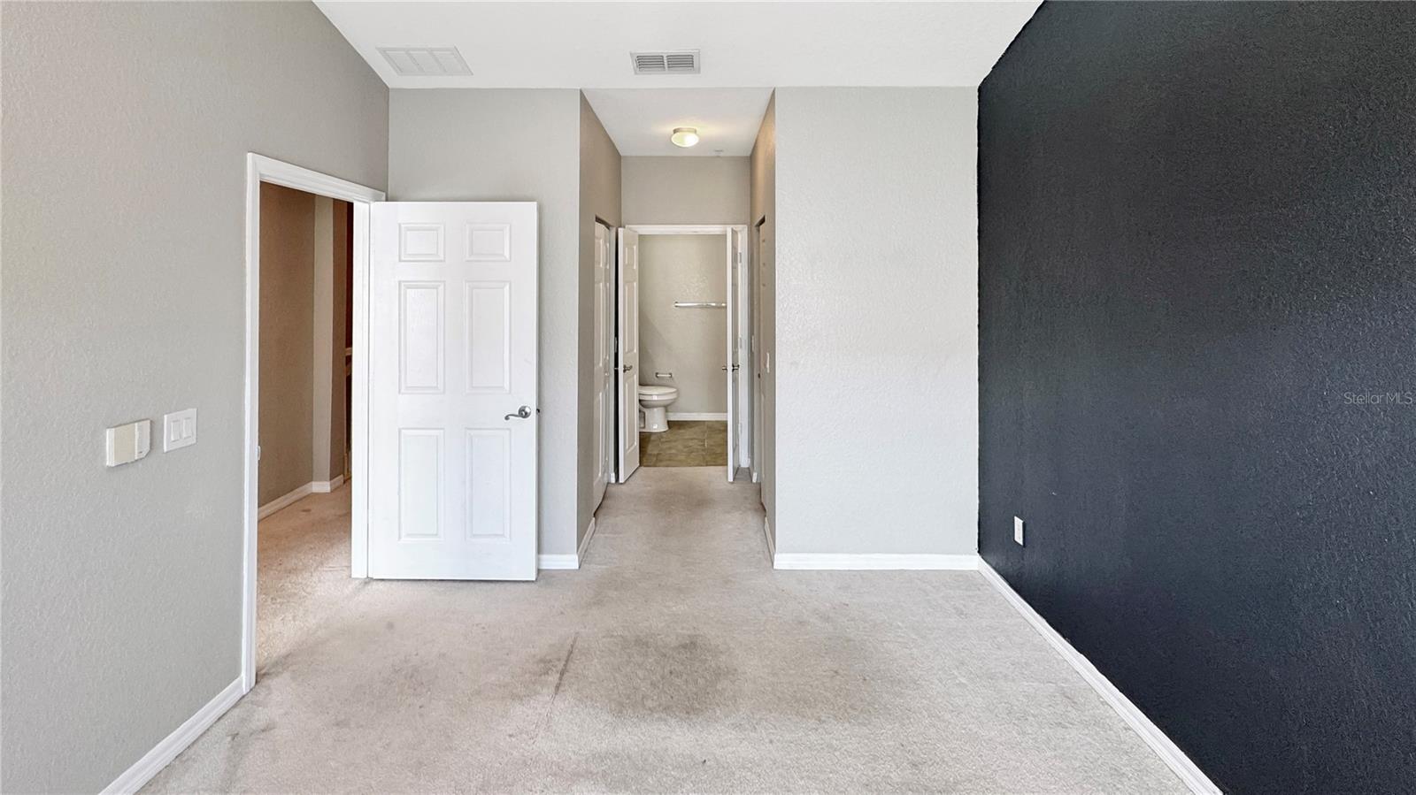 Image 18 of 20 For 2352 Grand Central Parkway 18