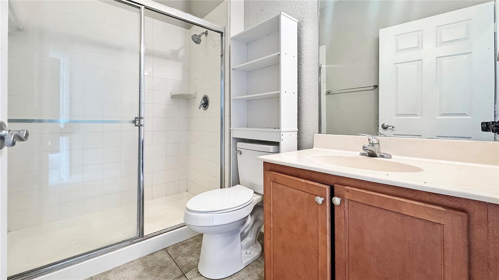 Image 20 of 20 For 2352 Grand Central Parkway 18