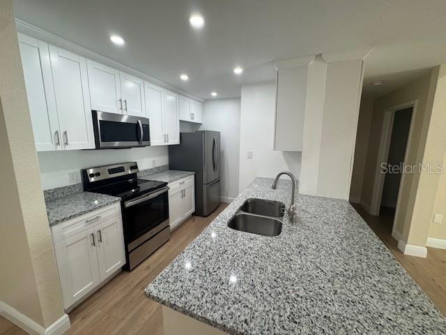 Image 7 of 24 For 9481 Highland Oak Drive 306