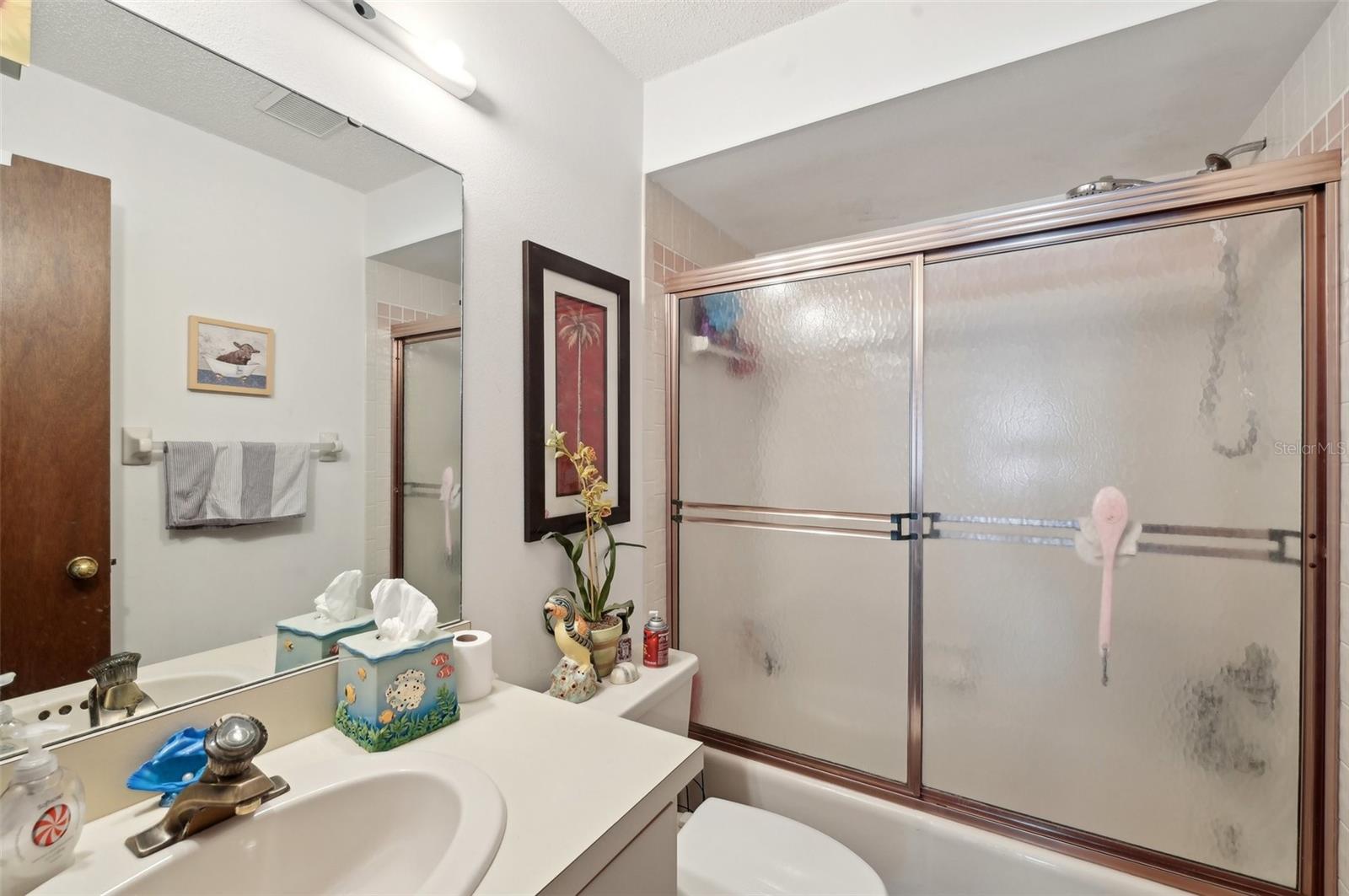 Image 16 of 34 For 3093 Woodpine Circle