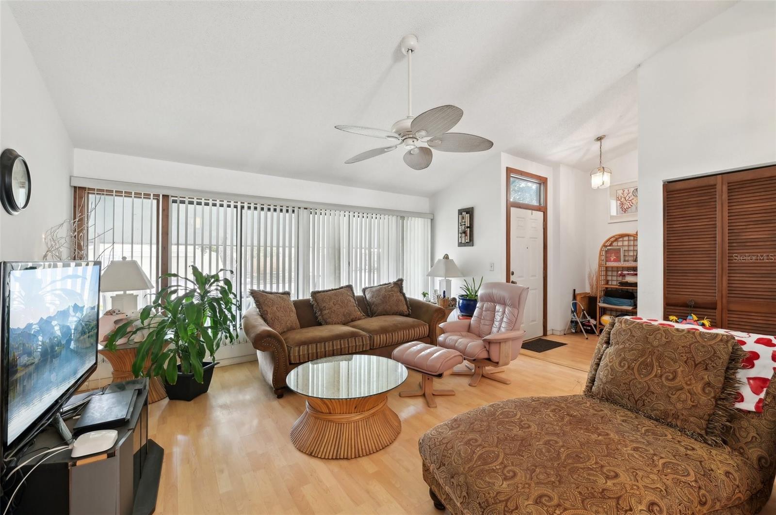 Image 6 of 34 For 3093 Woodpine Circle