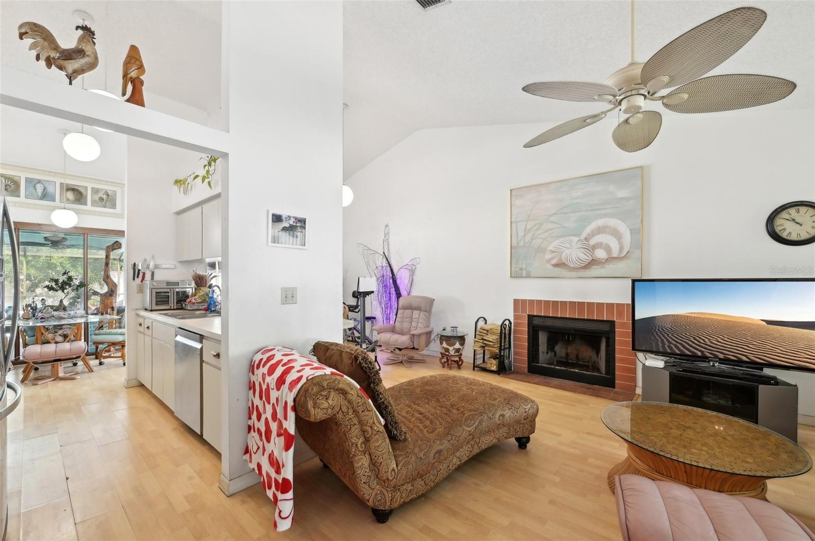 Image 7 of 34 For 3093 Woodpine Circle