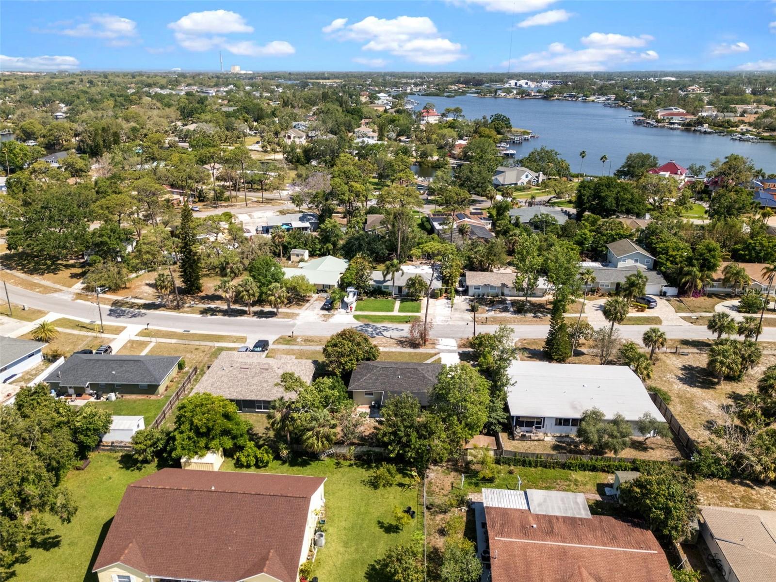 Image 32 of 38 For 660 Palm Avenue