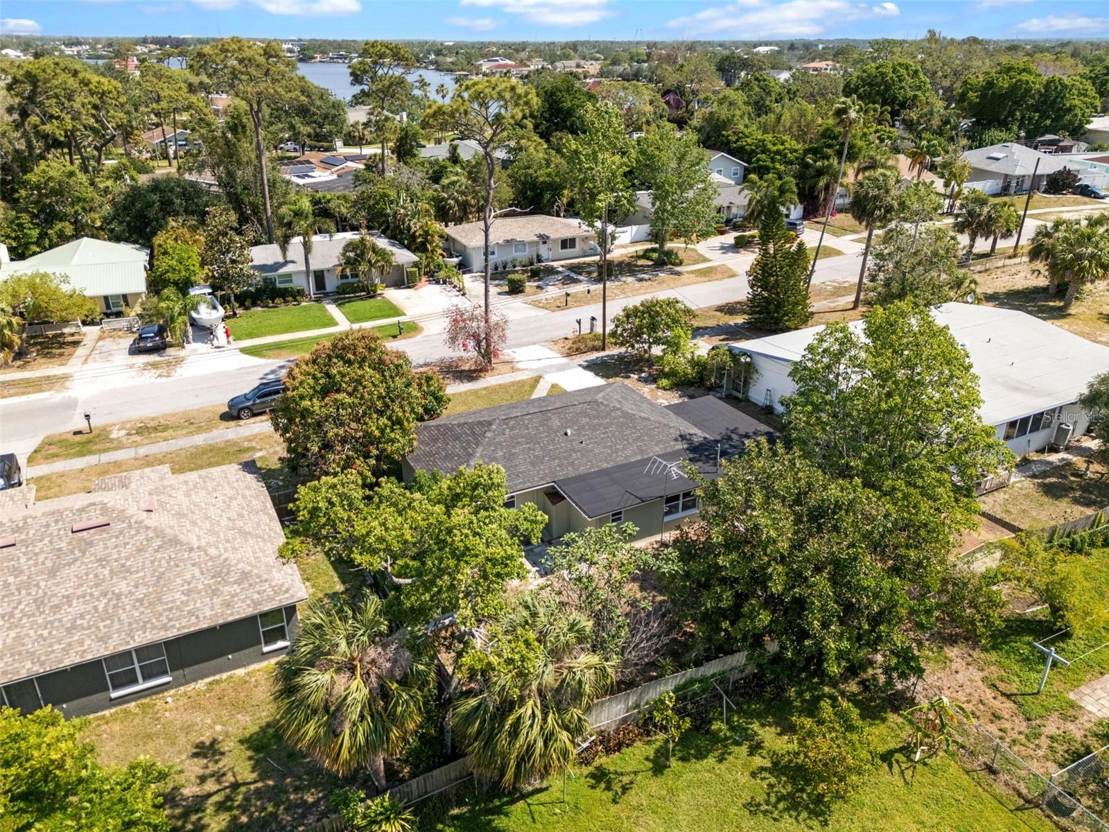 Image 34 of 38 For 660 Palm Avenue
