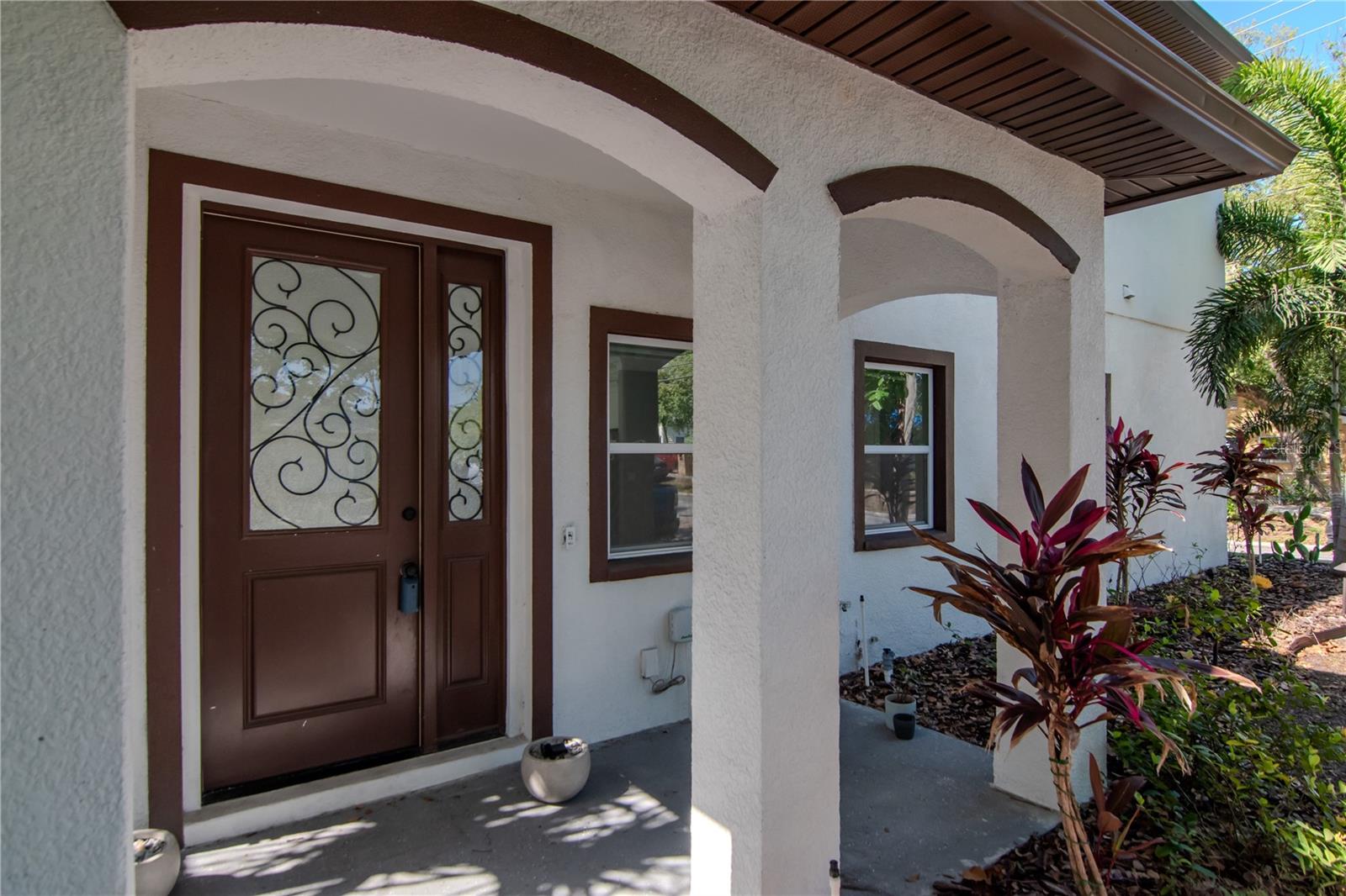 Image 3 of 38 For 212 Floribraska Avenue