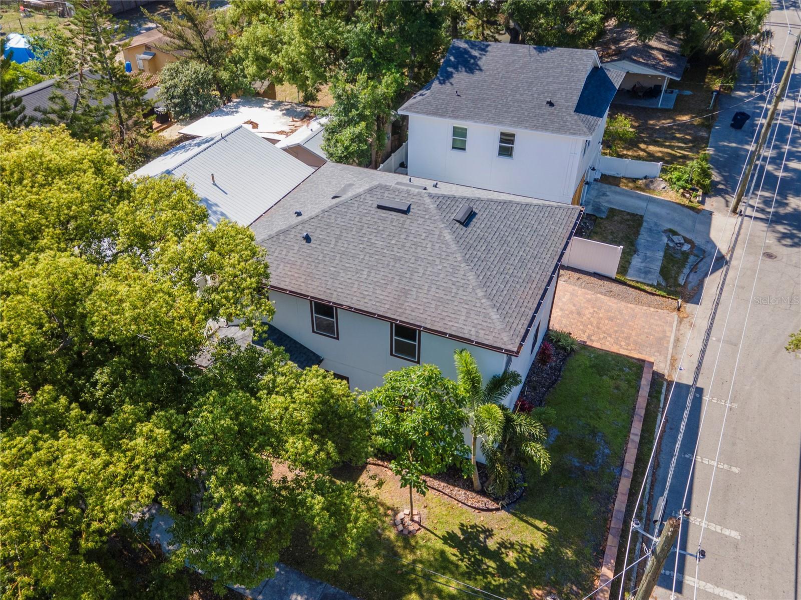 Image 31 of 38 For 212 Floribraska Avenue