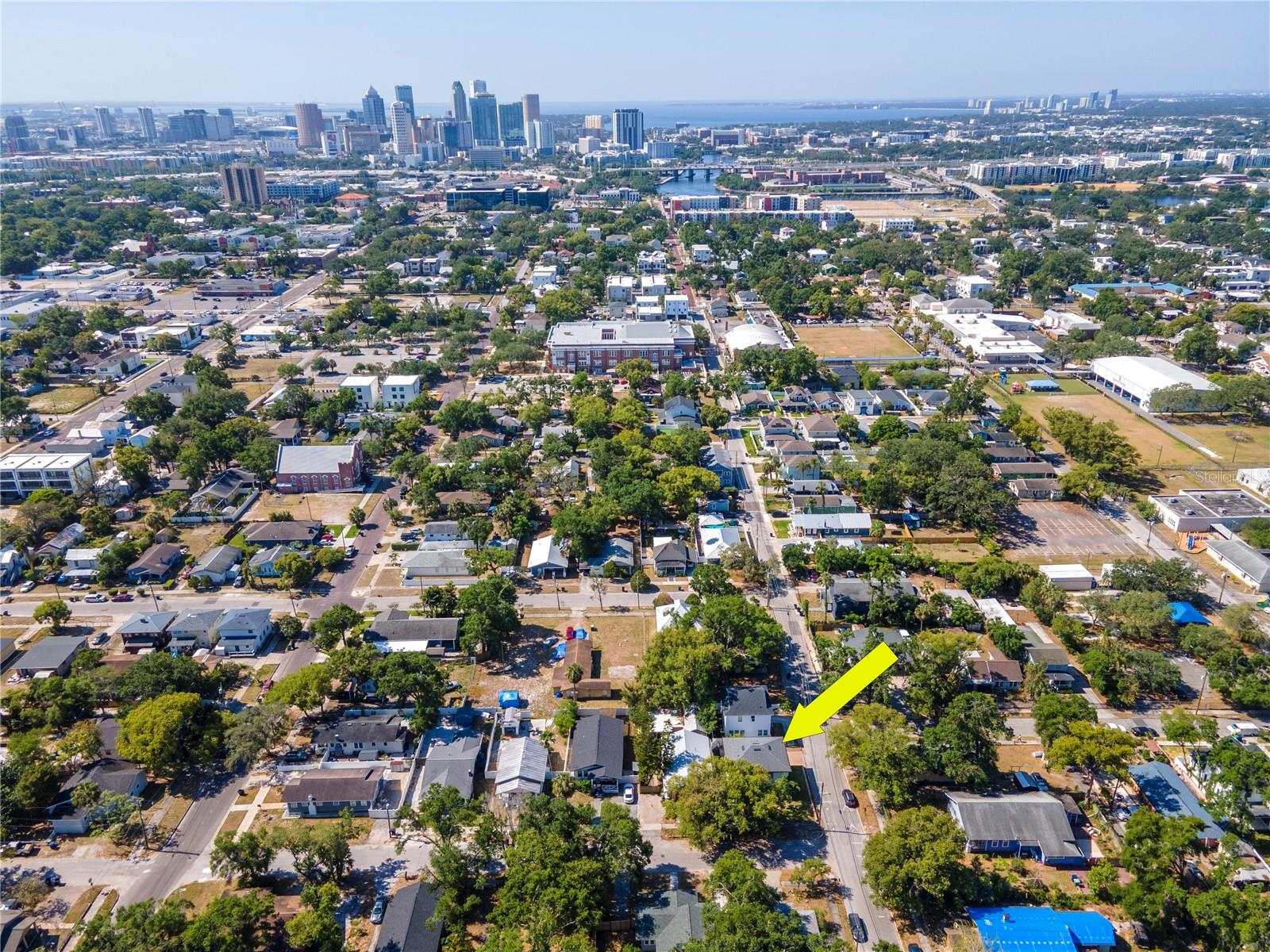 Image 34 of 38 For 212 Floribraska Avenue