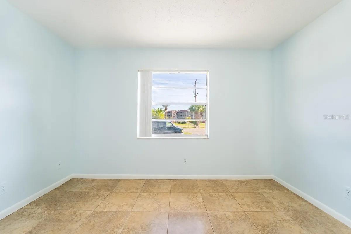 Image 12 of 18 For 1021 Apollo Beach Boulevard 6