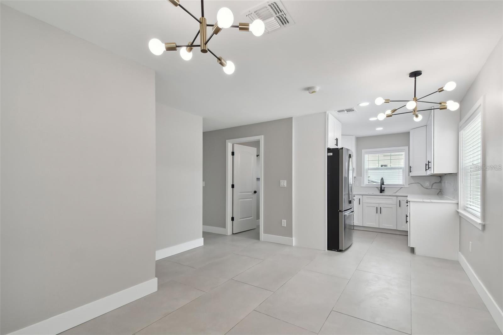 Image 2 of 27 For 2931 5th Avenue S