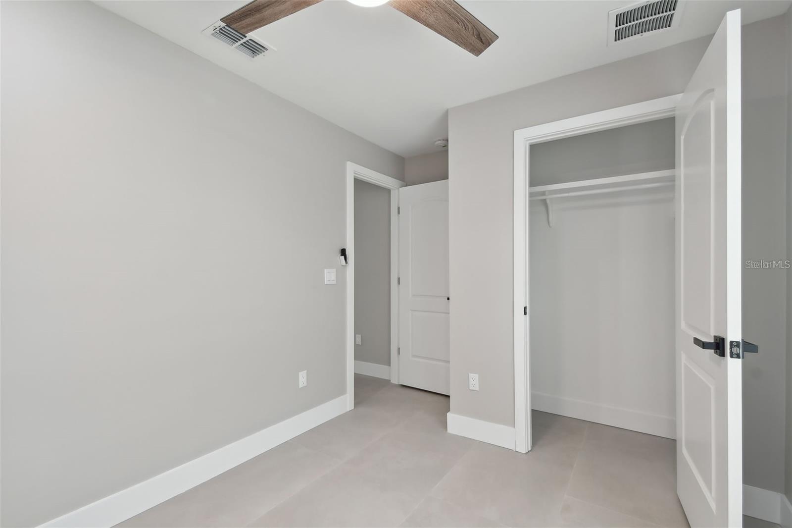 Image 22 of 27 For 2931 5th Avenue S
