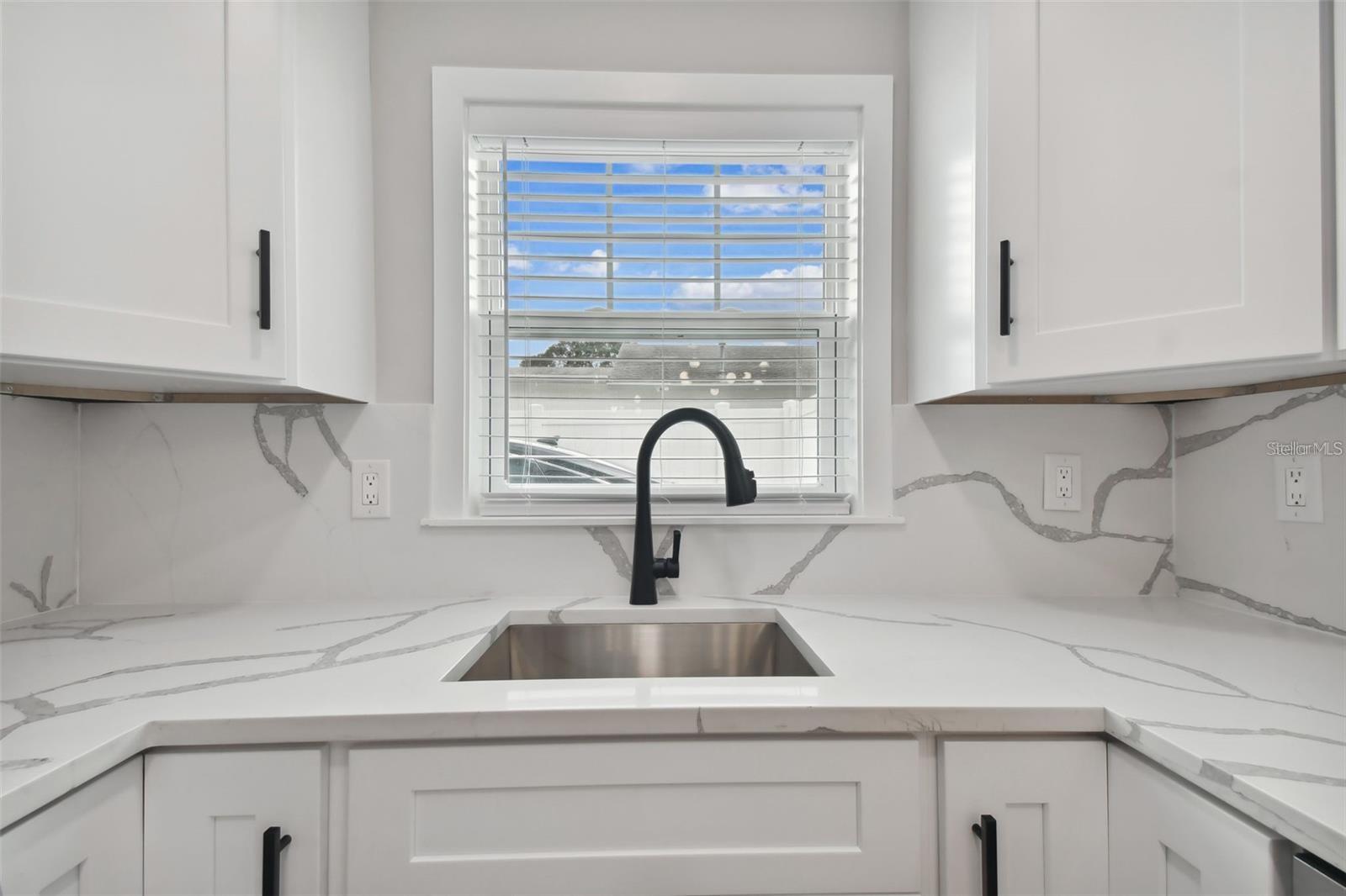 Image 8 of 27 For 2931 5th Avenue S