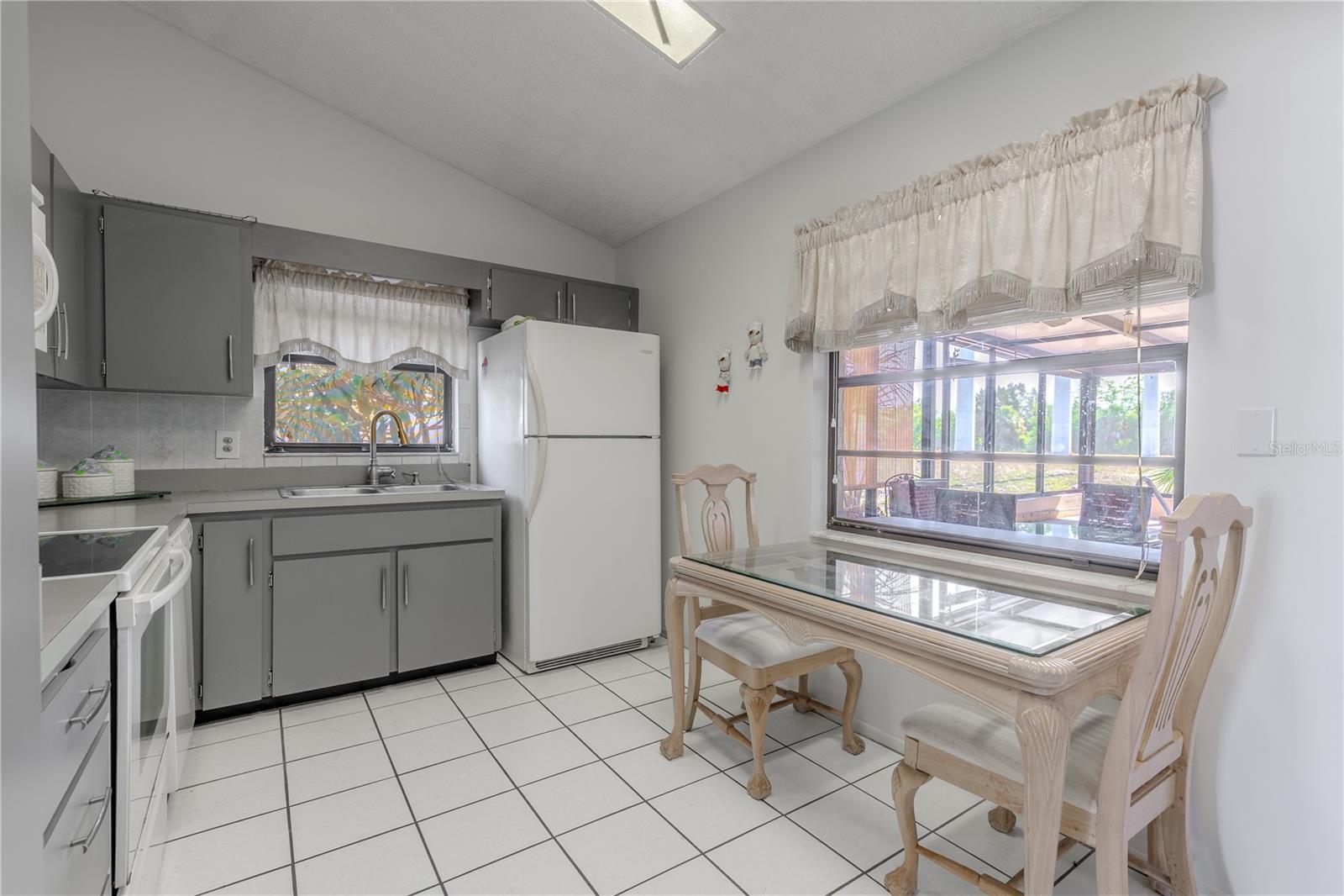 Image 13 of 39 For 1034 Mandarin Drive