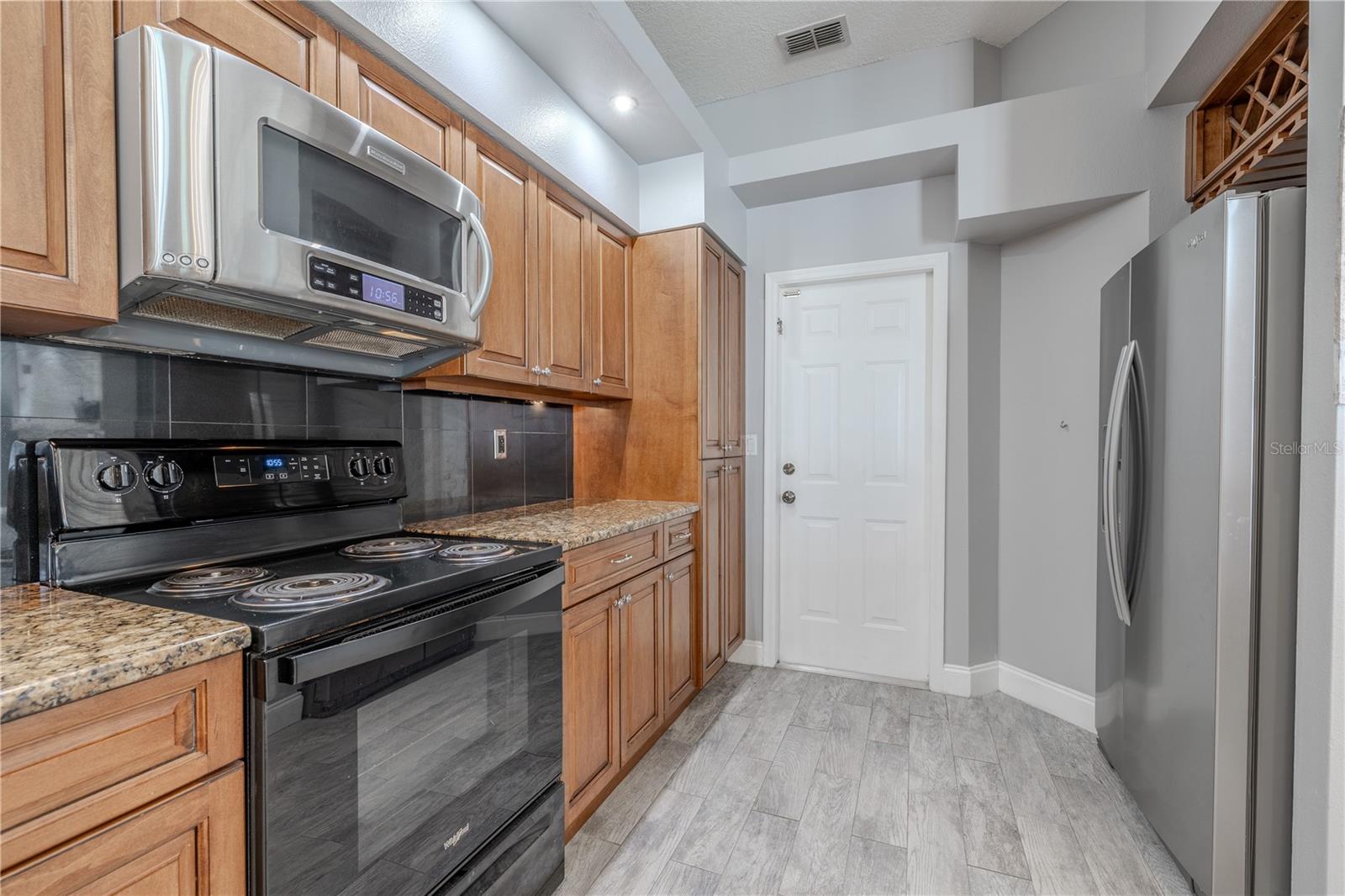 Image 14 of 53 For 4951 Musselshell Drive