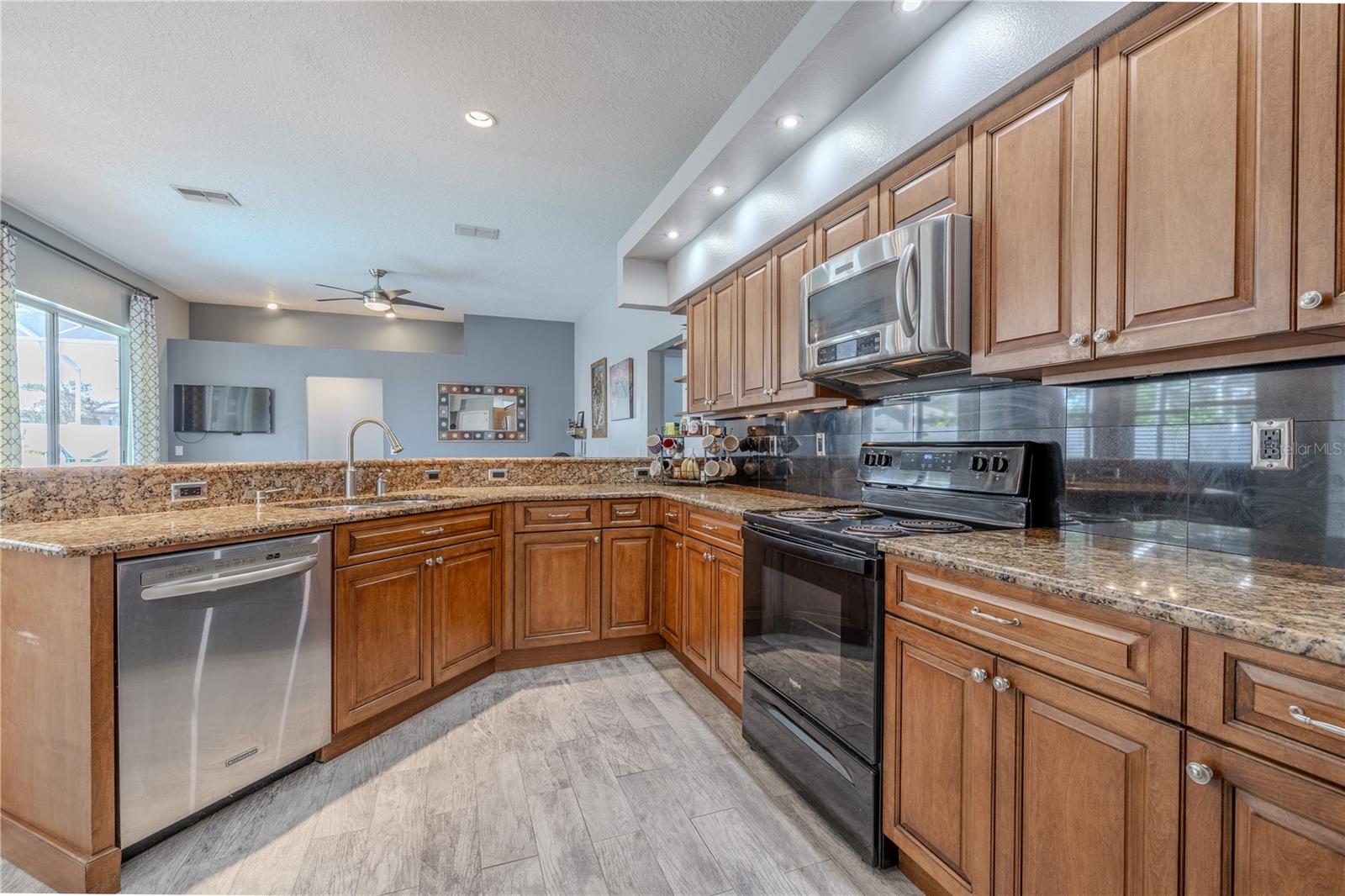 Image 15 of 53 For 4951 Musselshell Drive