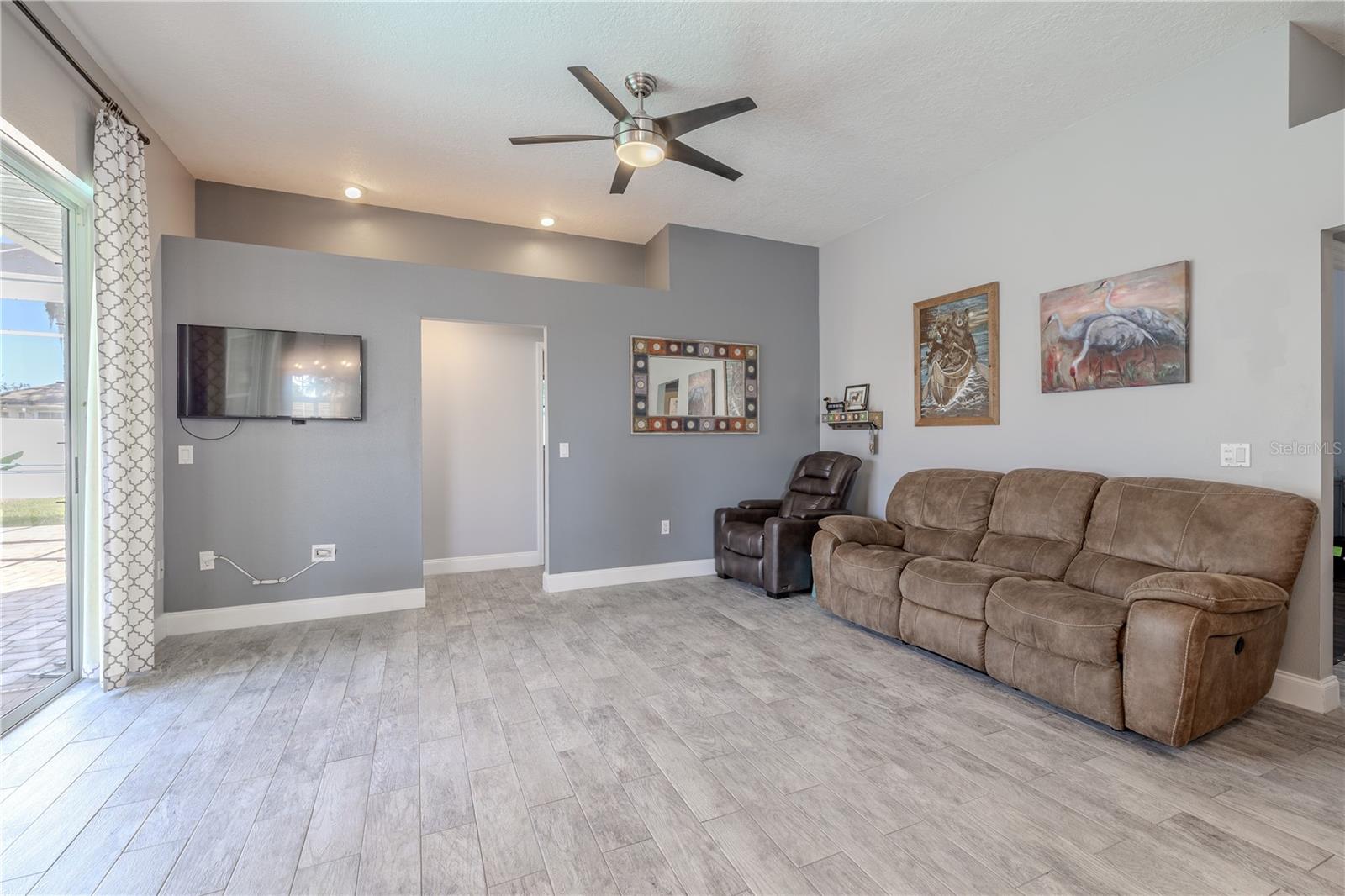 Image 22 of 53 For 4951 Musselshell Drive