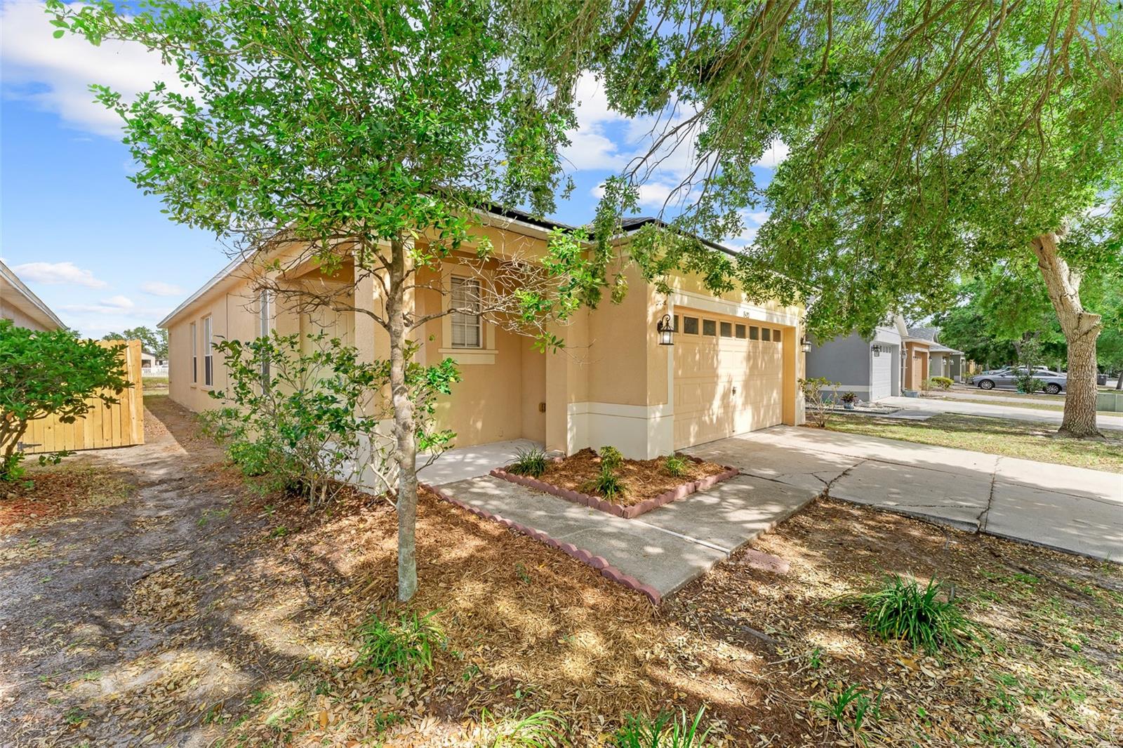 Image 4 of 55 For 8420 Deer Chase Drive