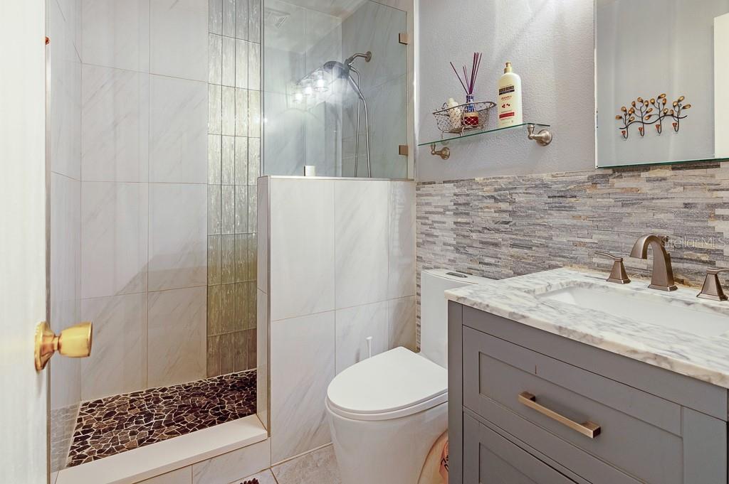 Image 6 of 30 For 5267 81st Street N 8