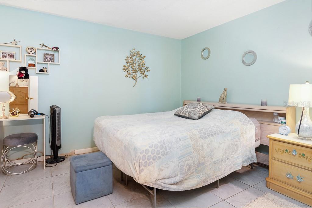 Image 8 of 30 For 5267 81st Street N 8