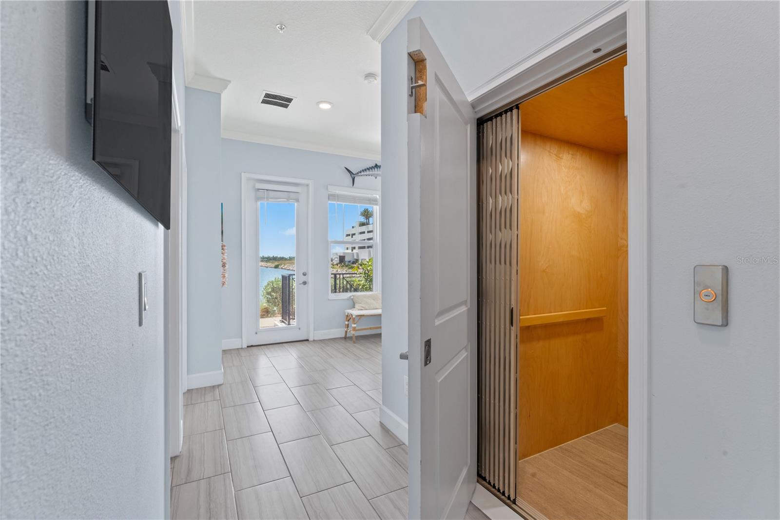 Image 10 of 47 For 5351 Bridge Street 27