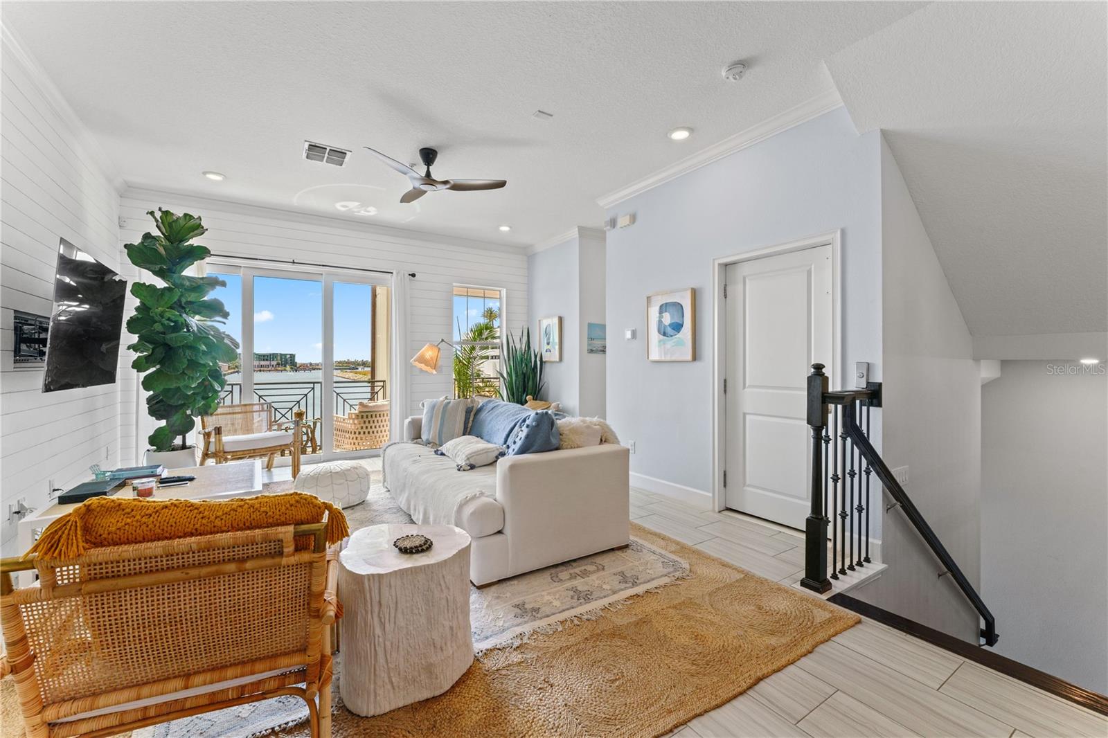 Image 14 of 47 For 5351 Bridge Street 27