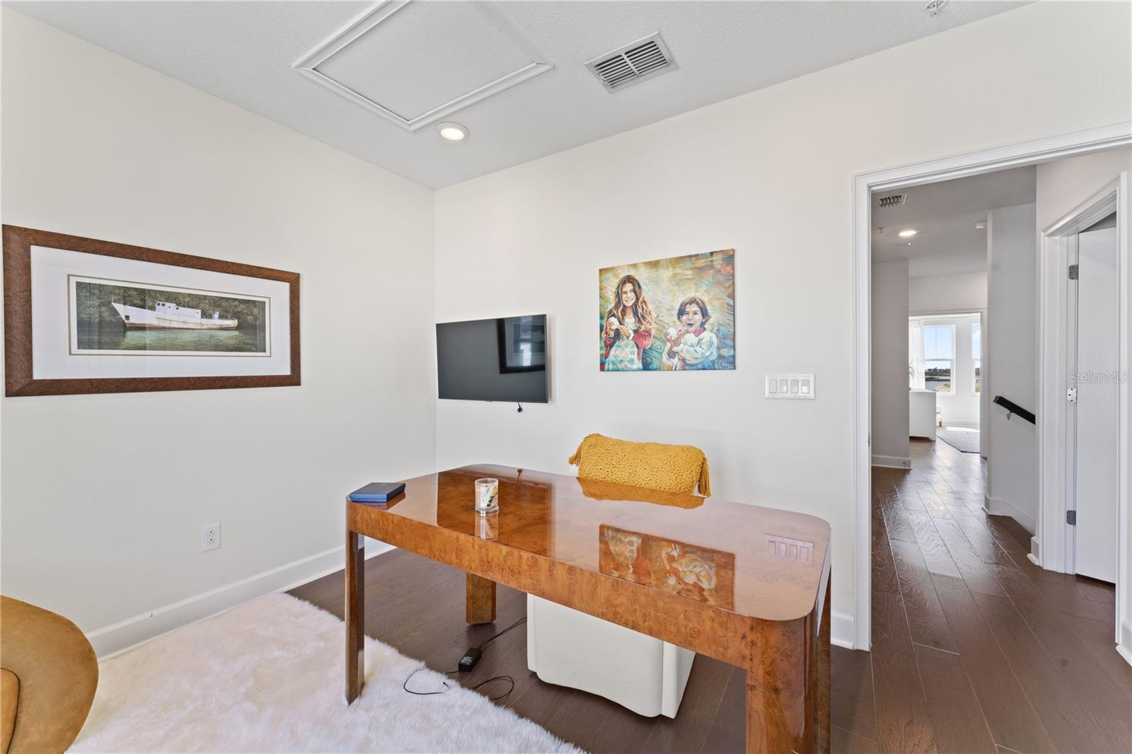 Image 31 of 47 For 5351 Bridge Street 27