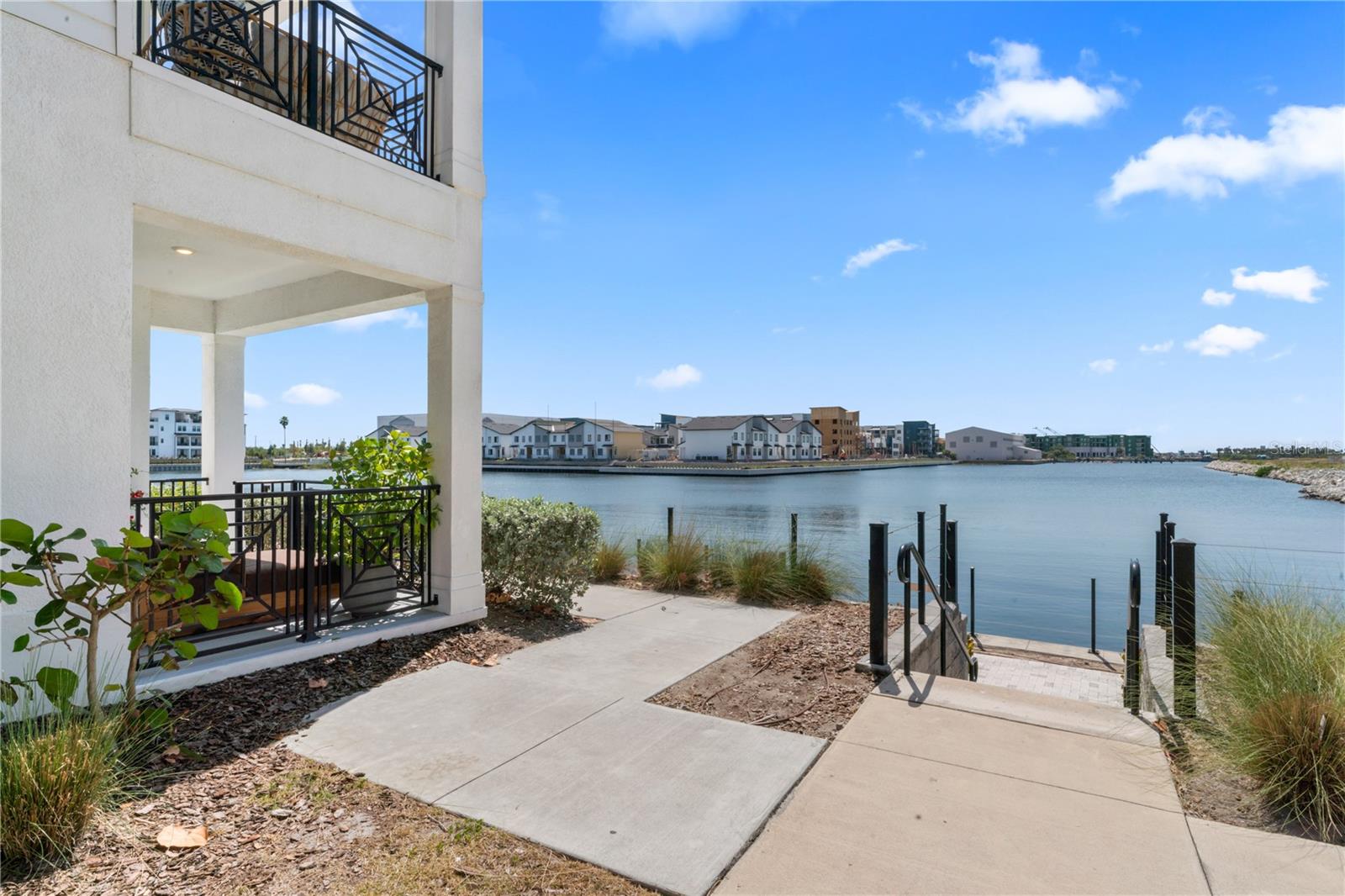 Image 9 of 47 For 5351 Bridge Street 27