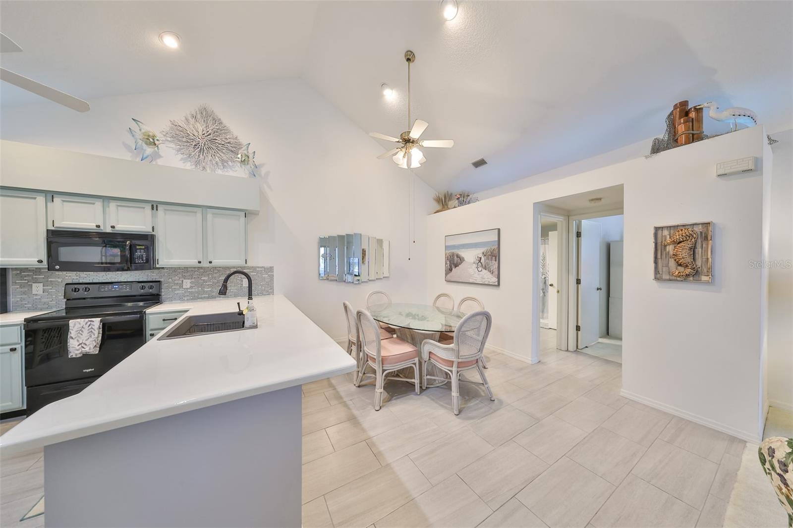 Image 21 of 42 For 1140 Golfview Woods Drive 1140