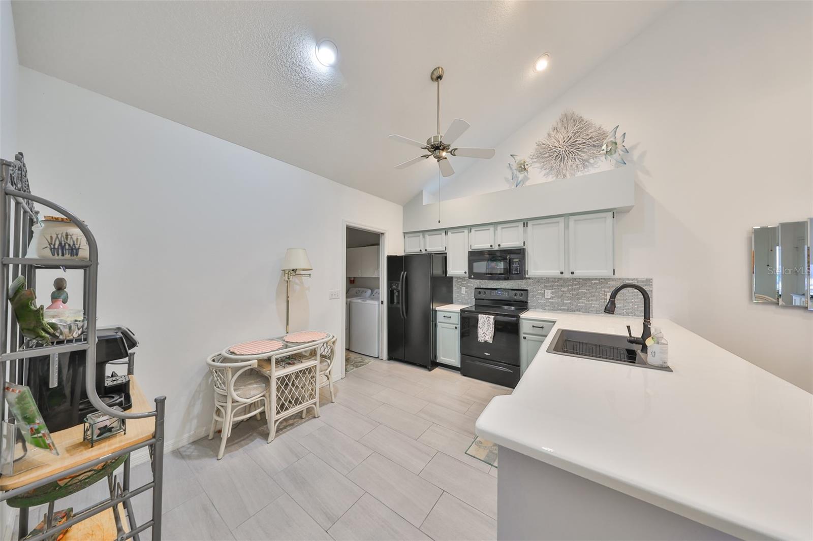 Image 34 of 42 For 1140 Golfview Woods Drive 1140