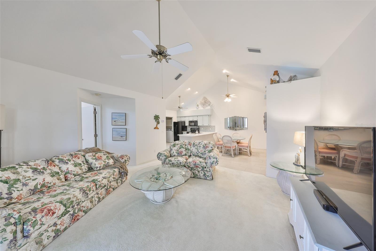 Image 4 of 42 For 1140 Golfview Woods Drive 1140