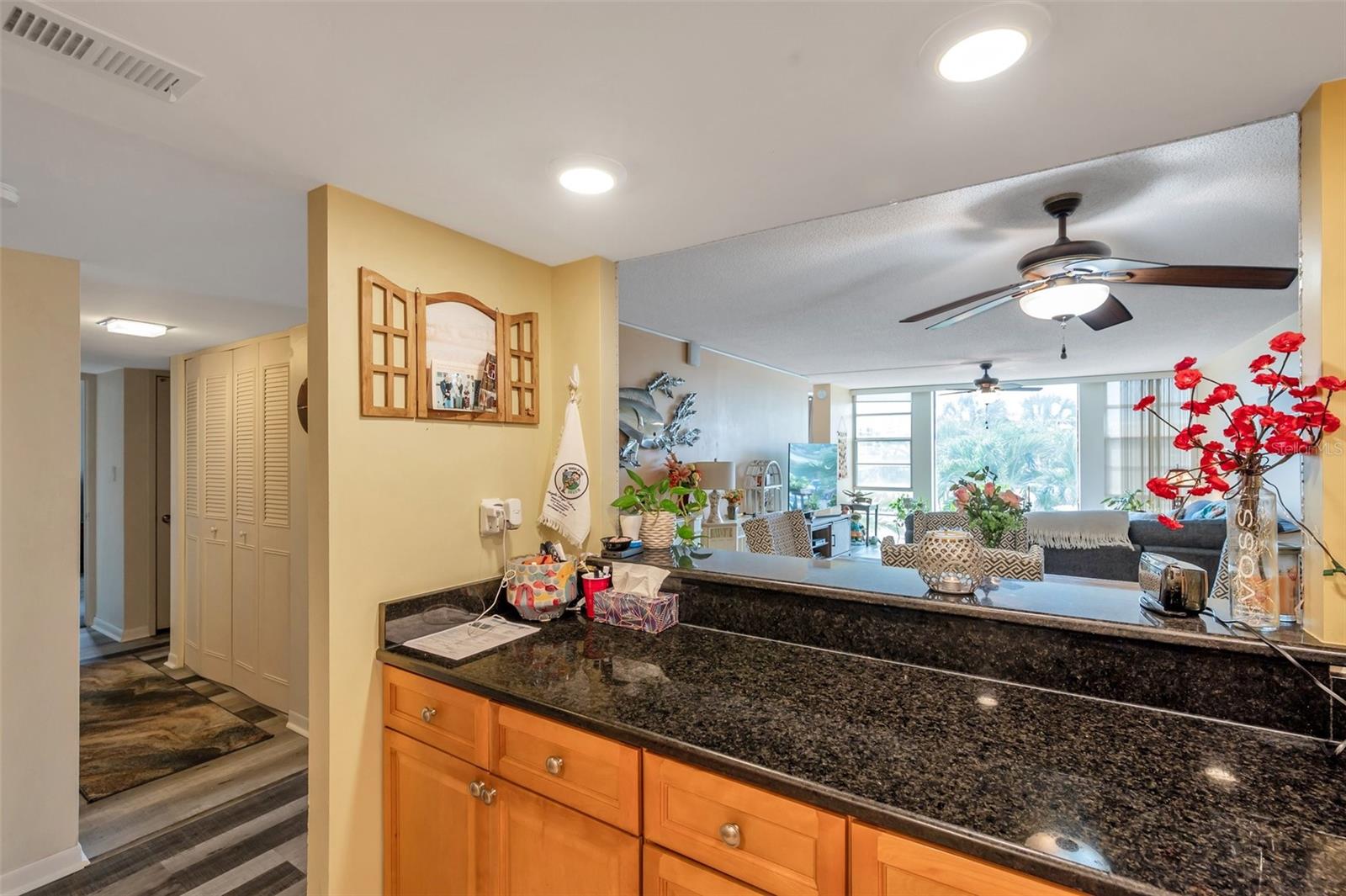 Image 8 of 59 For 7400 Sun Island Drive S 206