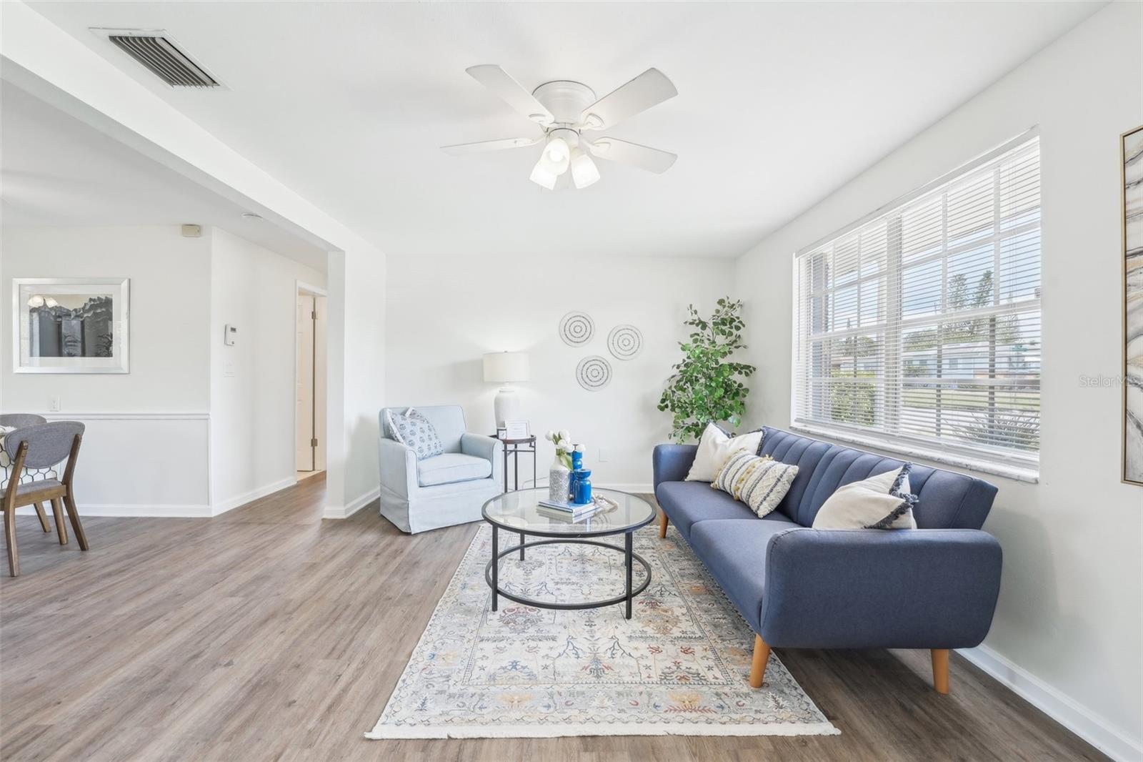 Image 11 of 67 For 3813 Luma Dr