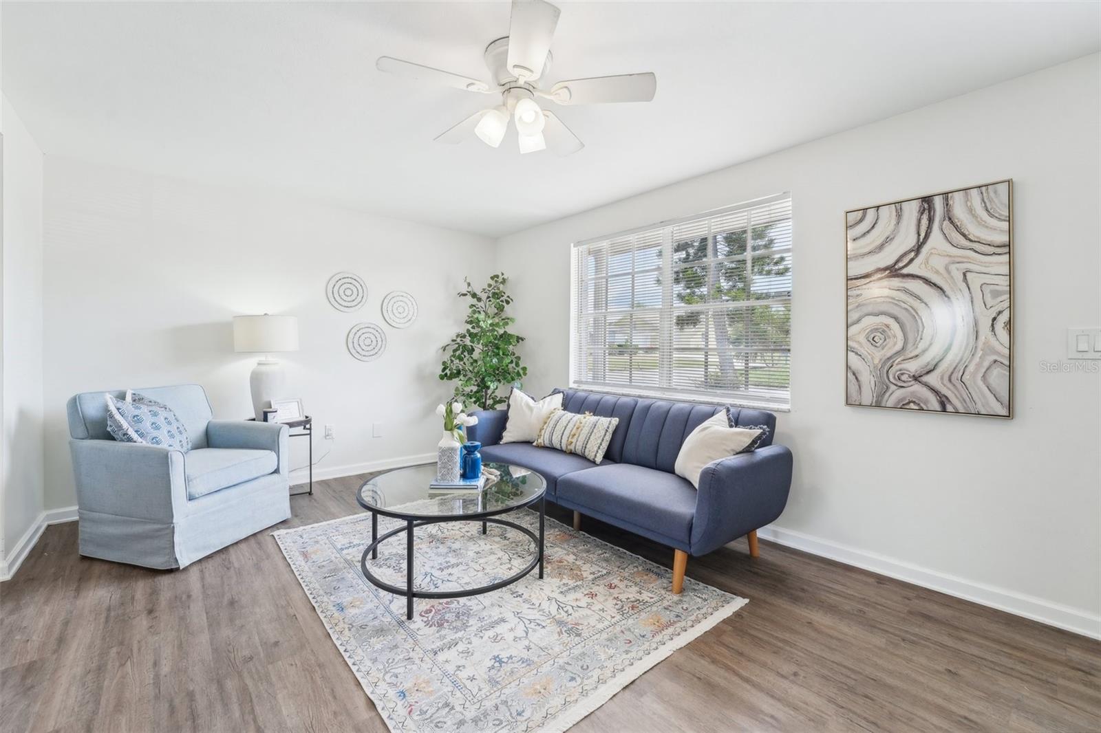 Image 12 of 67 For 3813 Luma Dr