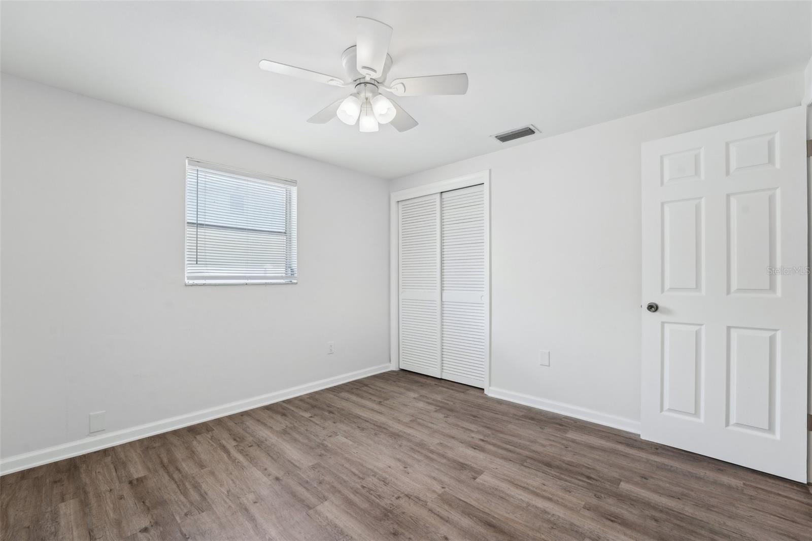 Image 34 of 67 For 3813 Luma Dr
