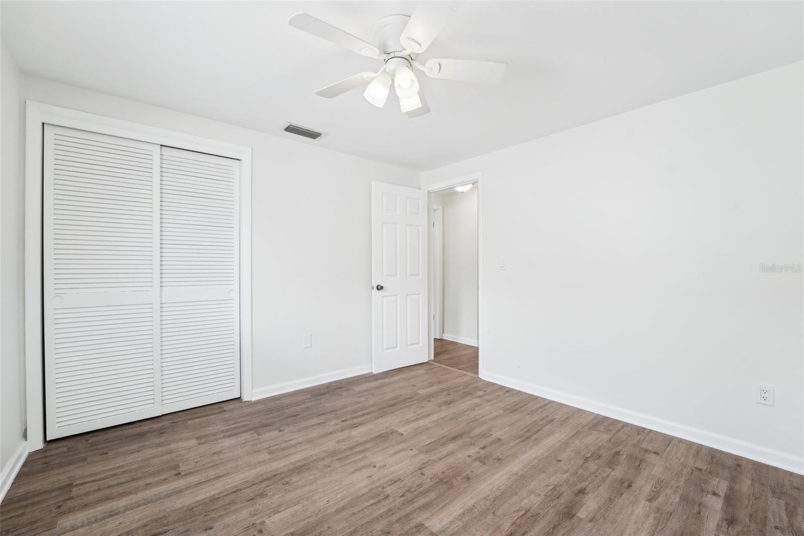 Image 35 of 67 For 3813 Luma Dr