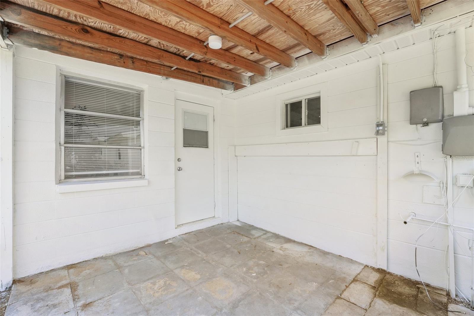 Image 40 of 67 For 3813 Luma Dr