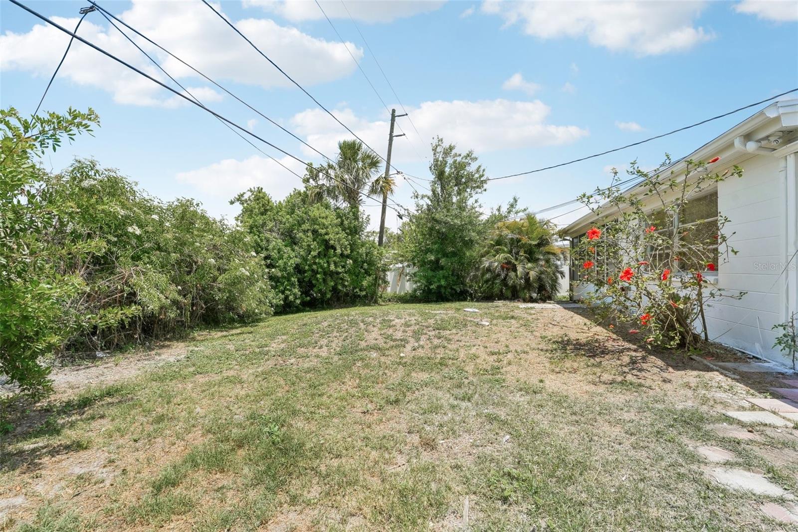 Image 45 of 67 For 3813 Luma Dr