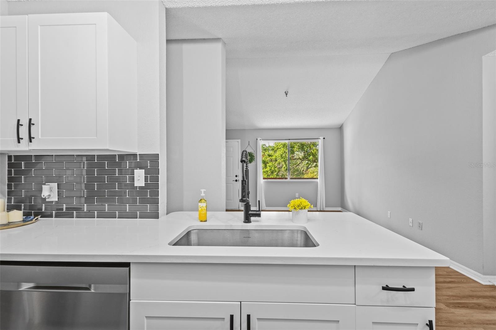 Image 10 of 43 For 10265 Gandy Boulevard N 1406
