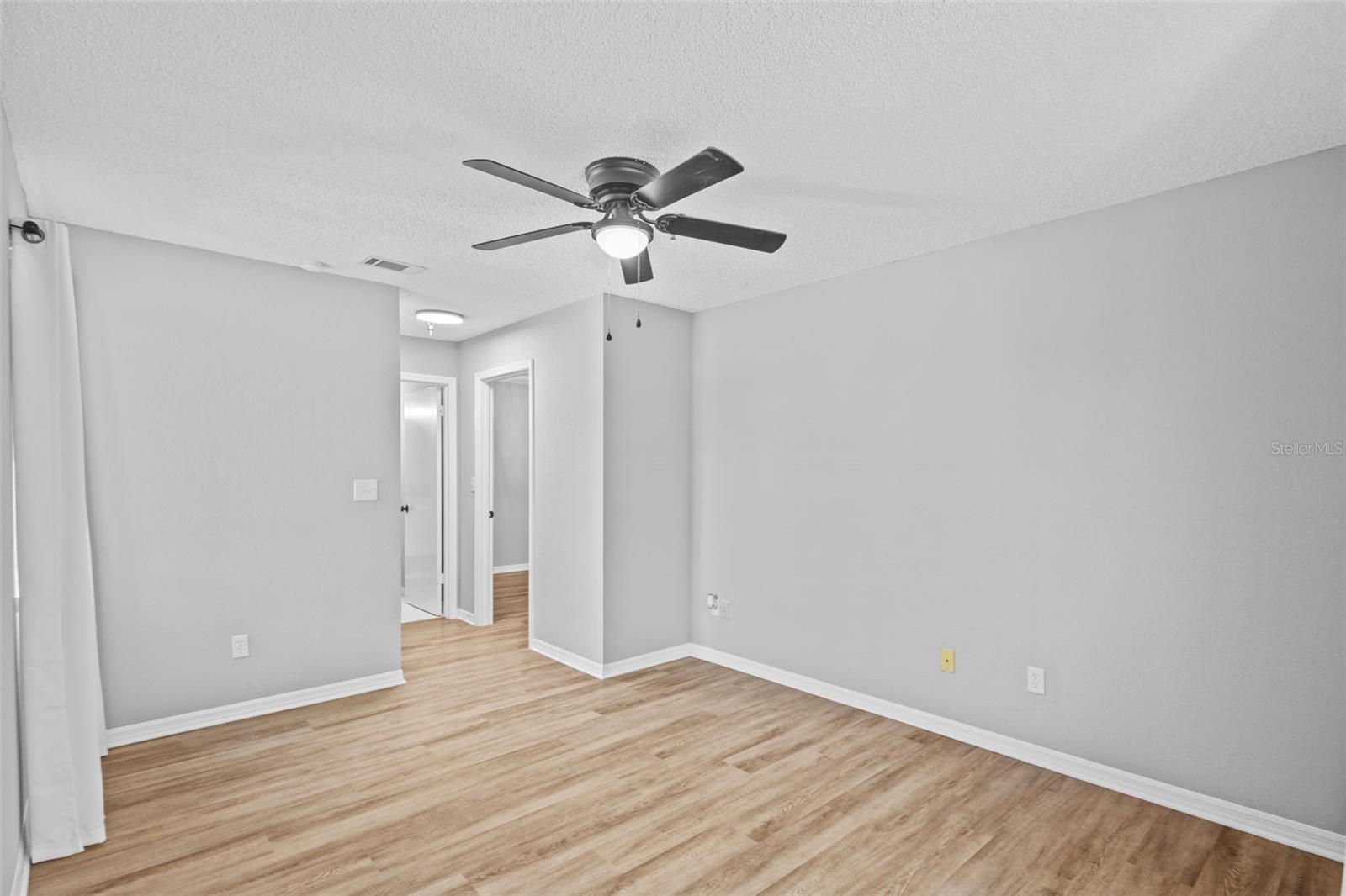 Image 16 of 43 For 10265 Gandy Boulevard N 1406