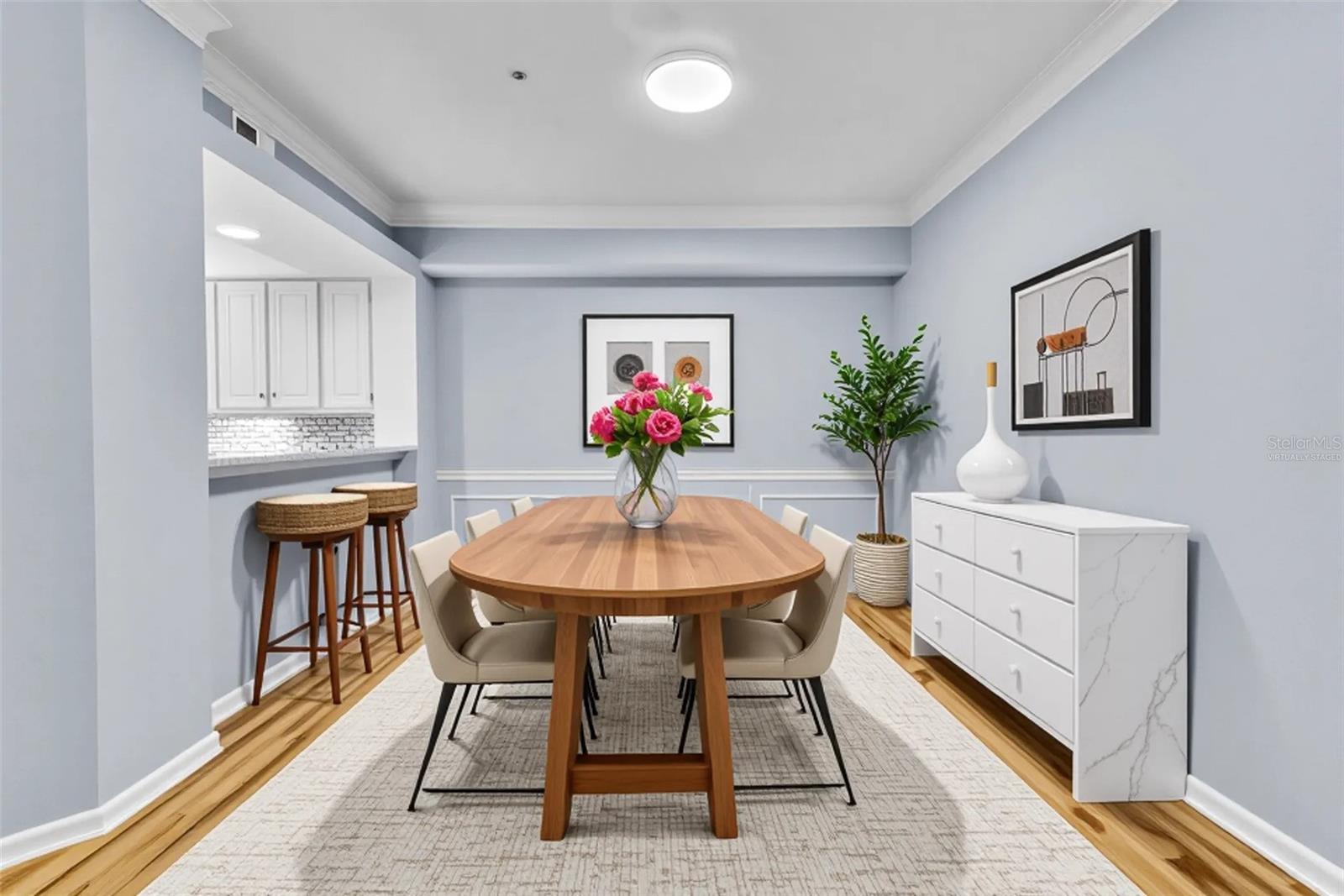 Image 10 of 55 For 5301 Bay Club Circle