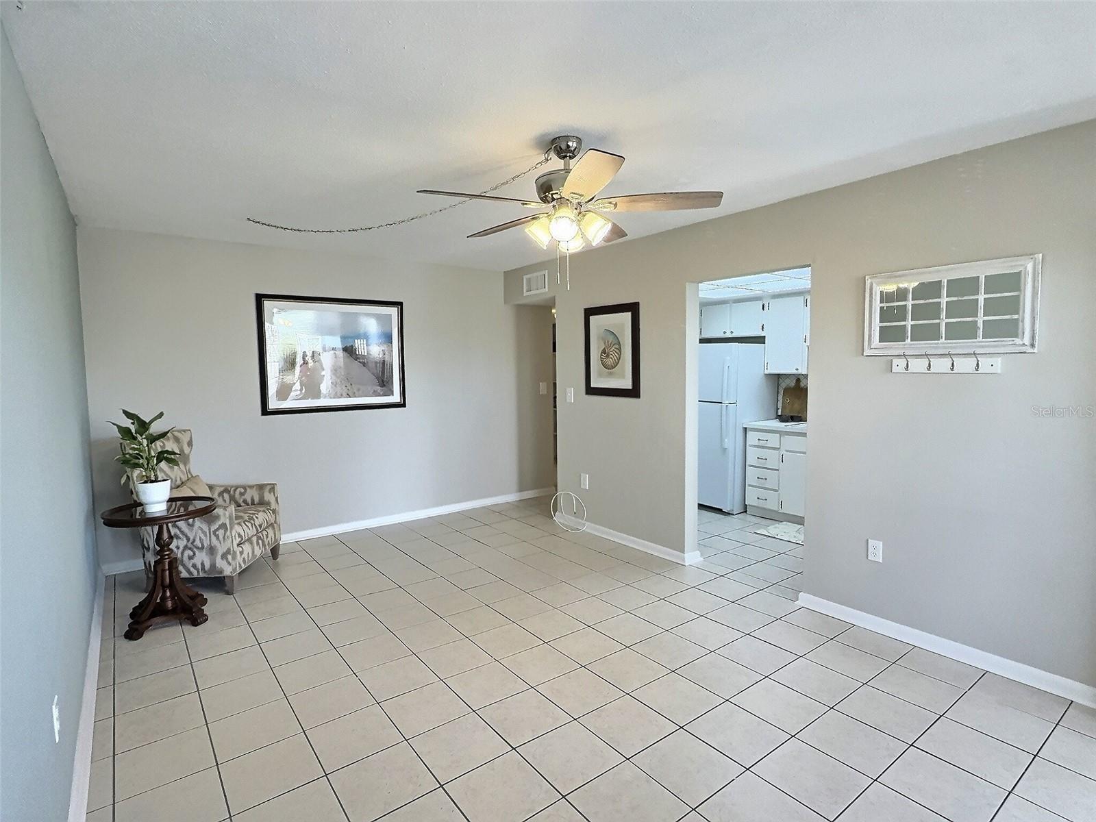 Image 2 of 35 For 1001 77th Avenue N 206