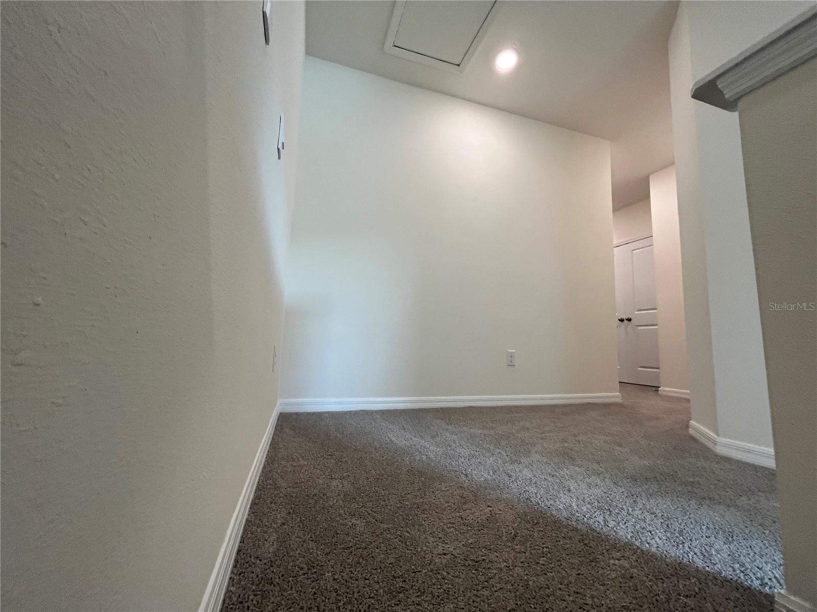 Image 16 of 38 For 1541 Colt Creek Place
