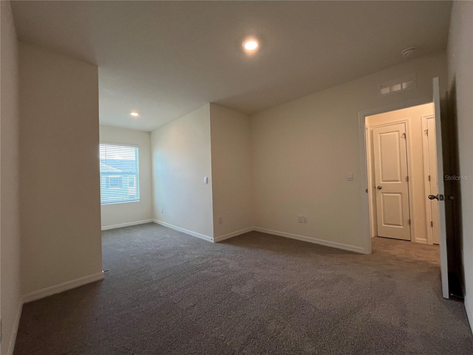 Image 26 of 38 For 1541 Colt Creek Place