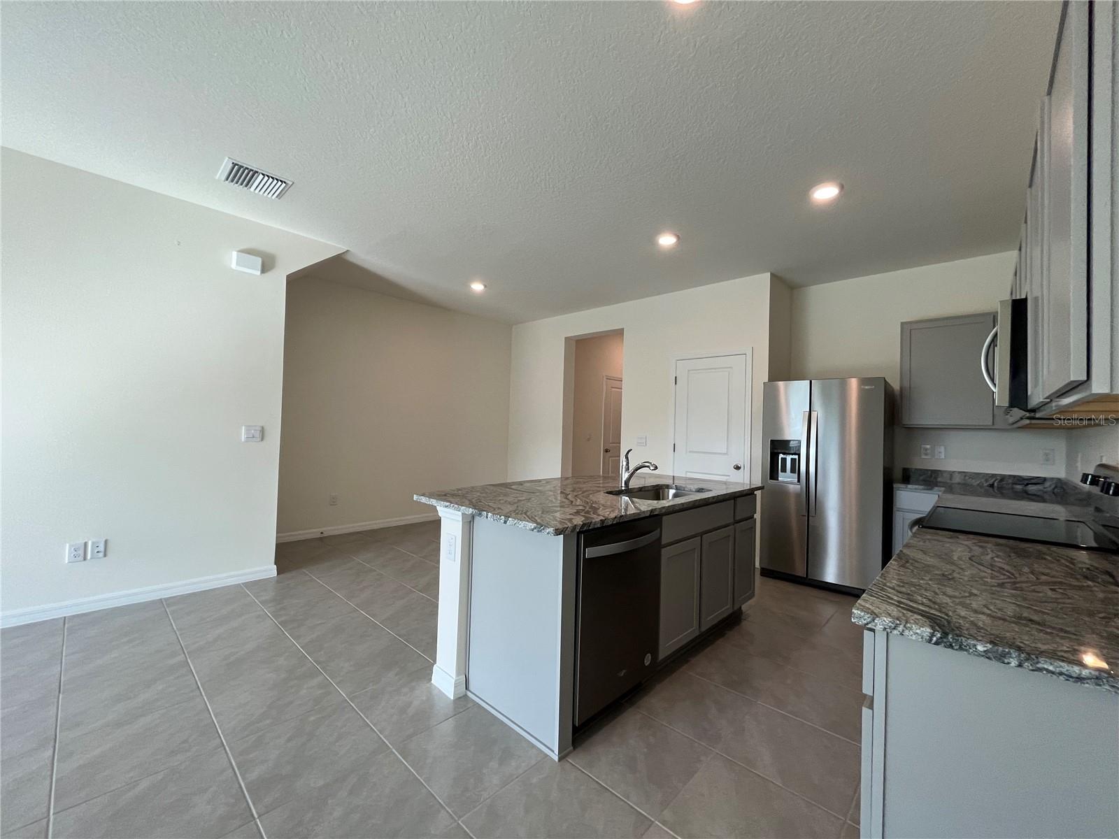 Image 8 of 38 For 1541 Colt Creek Place