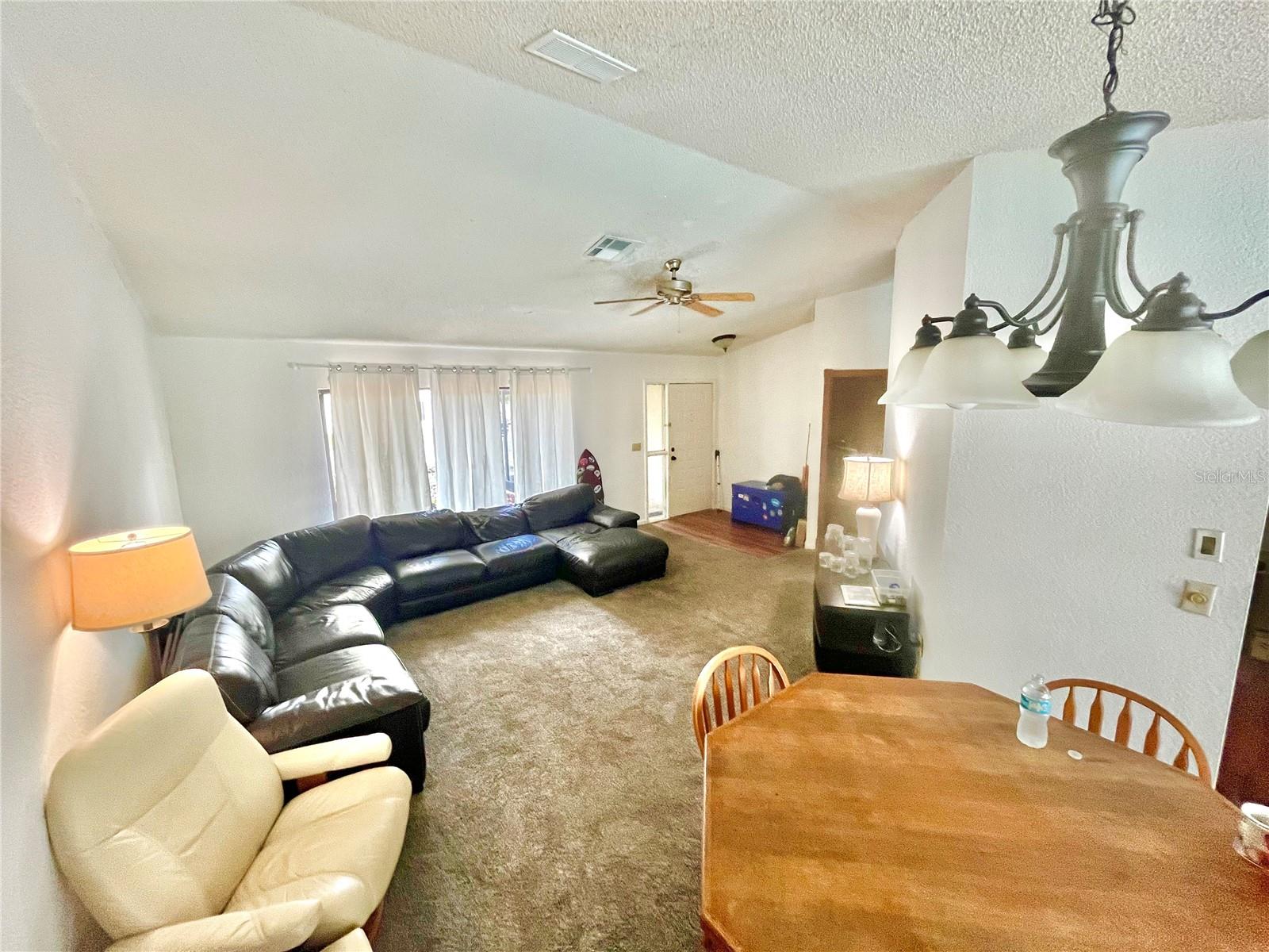 Listing photo id 5 for 11272 Portsmouth Street