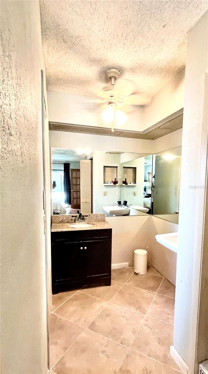 Listing photo id 7 for 11272 Portsmouth Street