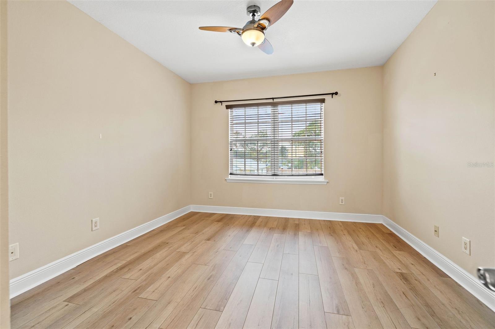 Image 21 of 30 For 135 49th Avenue N