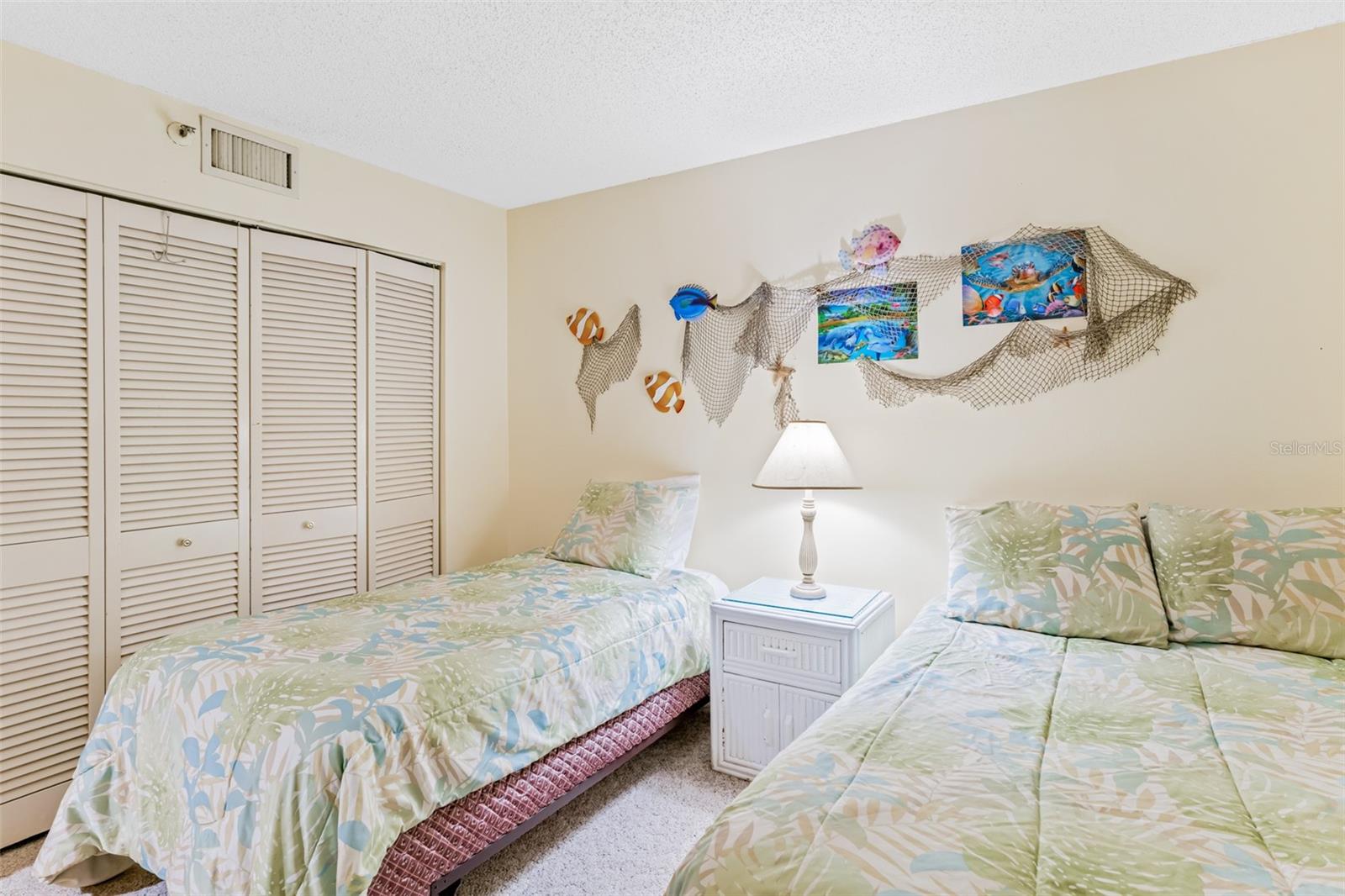 Image 39 of 43 For 18400 Gulf Boulevard 1109