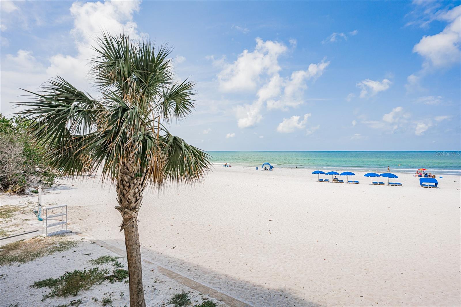 Image 6 of 43 For 18400 Gulf Boulevard 1109